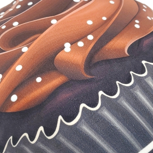 Over sized Cupcake Plush Pillow - NEW - - Picture 6 of 8